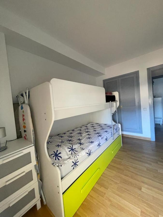 Piso Delante De Mar Appartement L' Escala Buitenkant foto